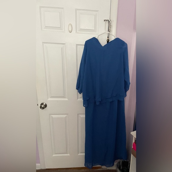 Mother of the Bride Dress - Picture 4 of 5